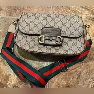 GGee monogram logo bag purse crossbody so cute 🔥🔥💖👑